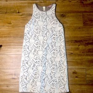 Juicy Couture taupe/ivory sleeveless shift dress.